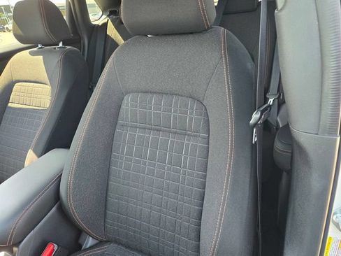 Used 2025 Honda HR-V Sport image 14