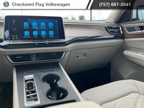 Used 2026 Volkswagen Atlas SE AWD/4WD image 32