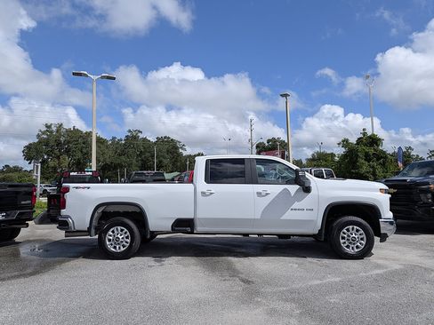 Certified 2025 Chevrolet Silverado 2500 LT w/ Safety Package AWD/4WD image 2