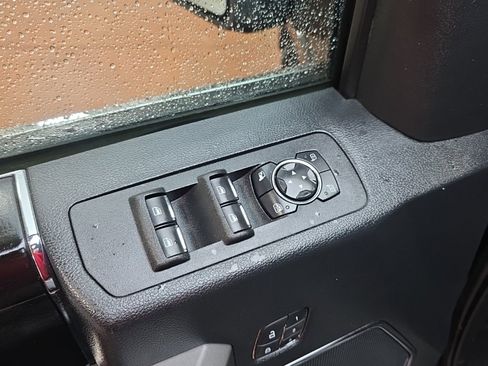 Used 2019 Ford F150 Platinum image 21