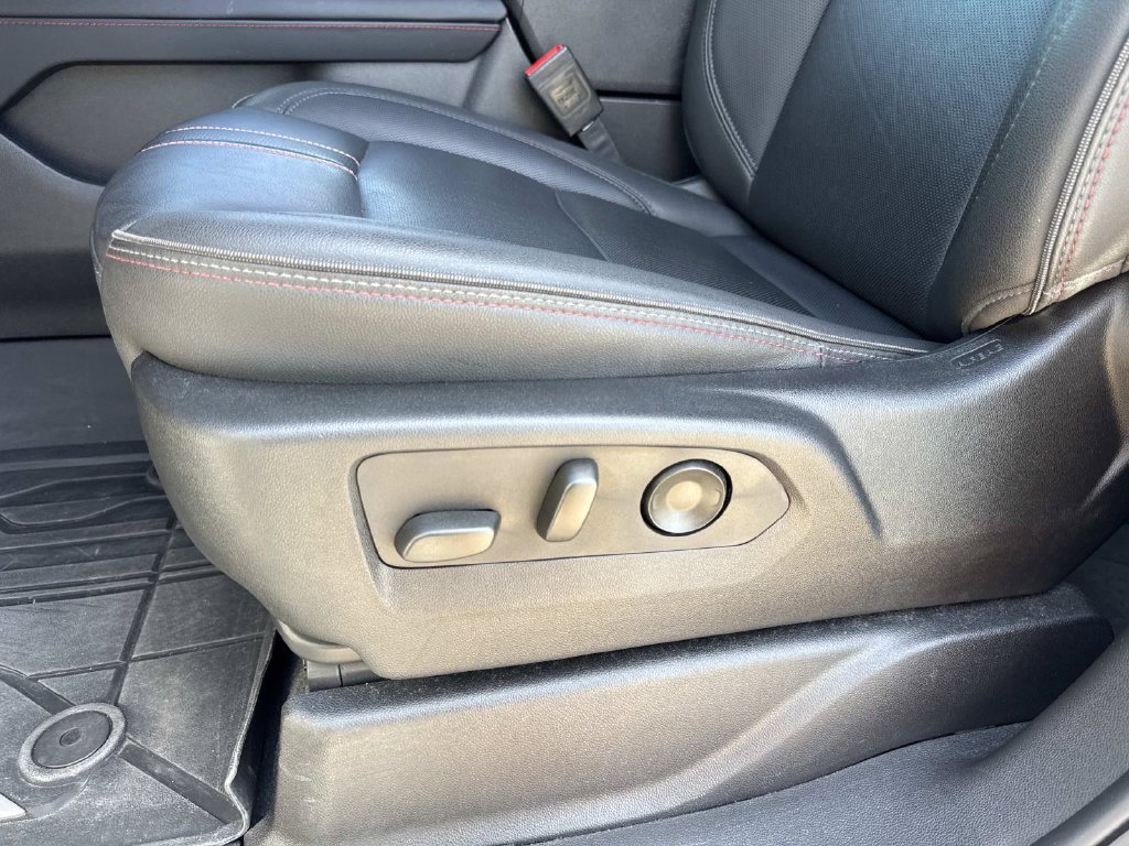Used 2024 Chevrolet Tahoe RST w/ Luxury Package AWD/4WD image 21