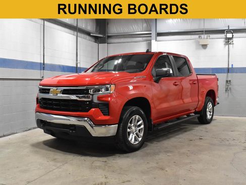 Used 2022 Chevrolet Silverado 1500 LT AWD/4WD image 4