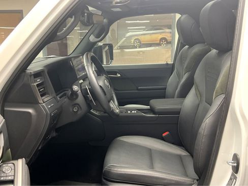 Certified 2026 Lexus GX 550 AWD/4WD image 9