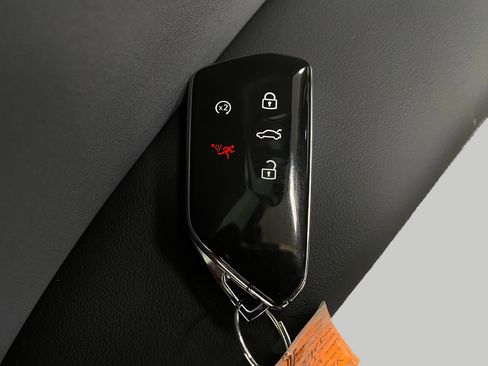 New 2026 Volkswagen Tiguan SE R-Line image 30