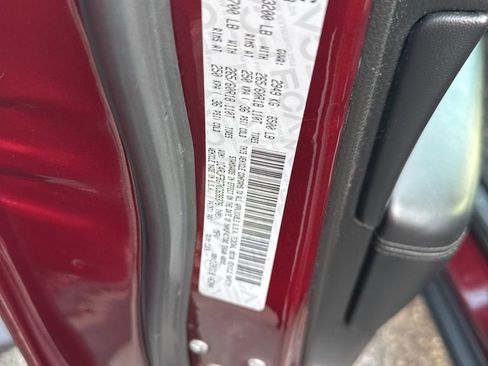 Used 2019 Jeep Grand Cherokee Limited AWD/4WD image 12