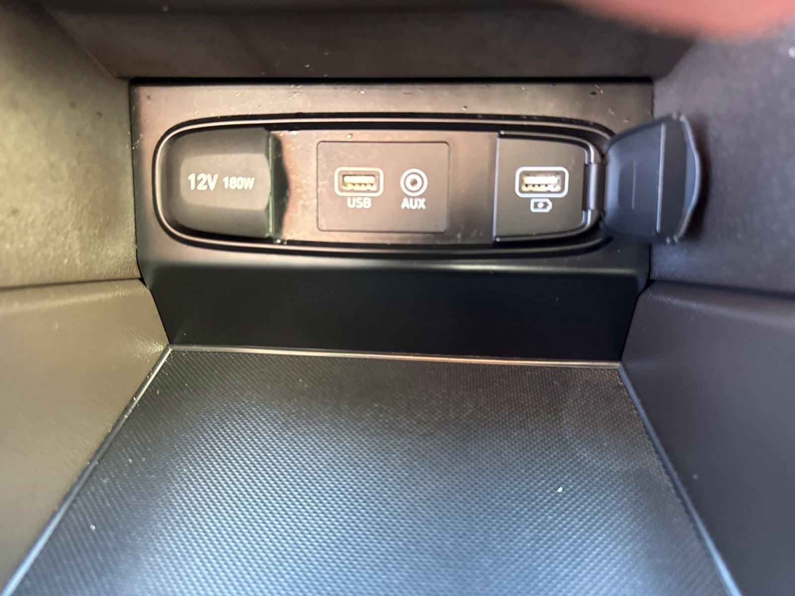 Used 2020 Hyundai Santa Fe SEL AWD/4WD image 25
