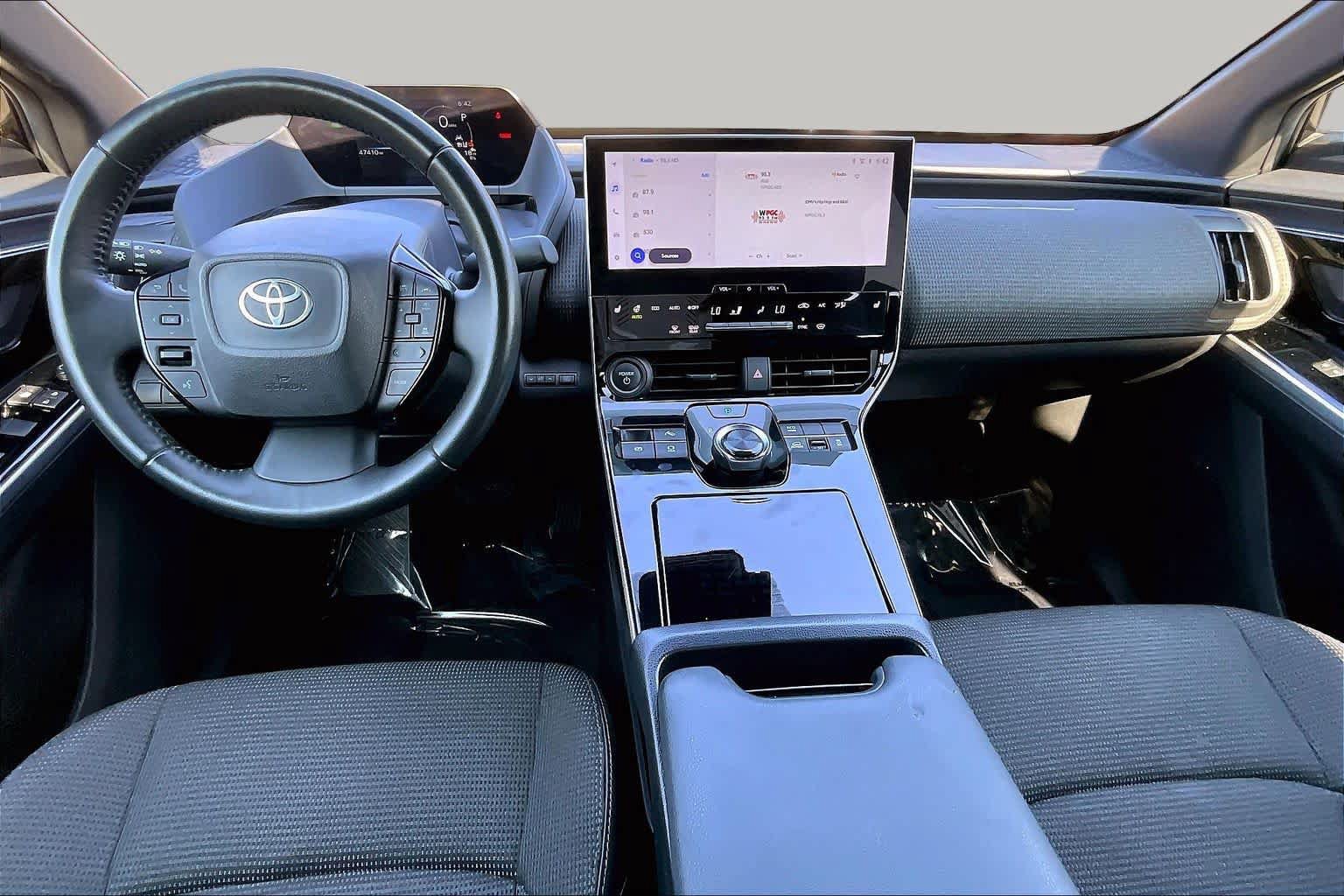 Used 2023 Toyota bZ4X AWD w/ Weather Package image 15
