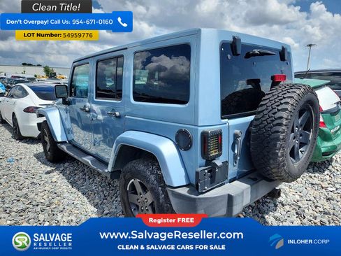 Used 2012 Jeep Wrangler Unlimited Sahara AWD/4WD image 3