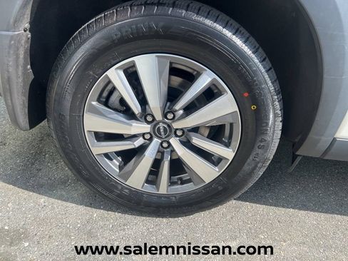 Certified 2023 Nissan Pathfinder SL AWD/4WD image 29