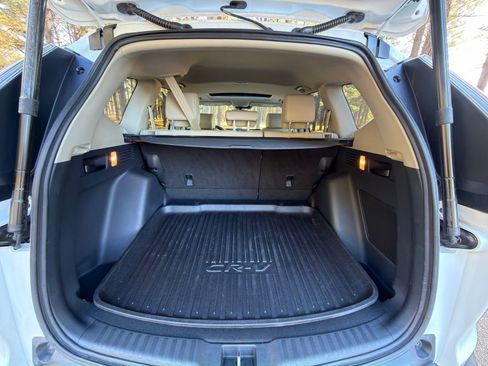 Used 2021 Honda CR-V Touring image 16