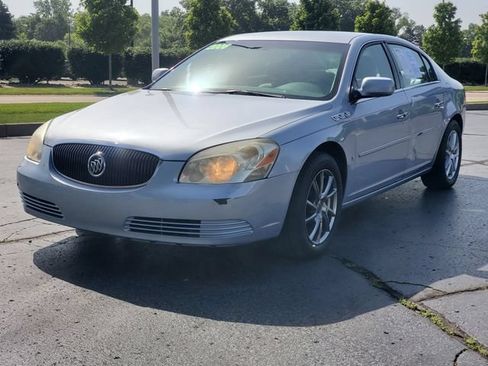 Used 2006 Buick Lucerne CXL w/ Luxury Package FWD image 2