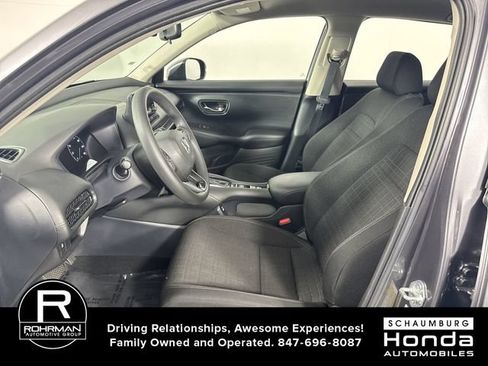 Used 2023 Honda HR-V LX image 4