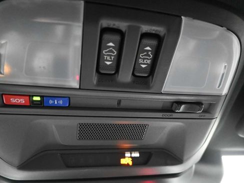 Used 2025 Subaru Crosstrek 2.5i Wilderness w/ Wilderness Package image 16