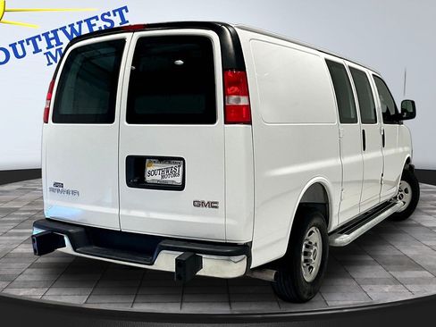 Used 2025 GMC Savana 2500 w/ Driver Convenience Package RWD image 7