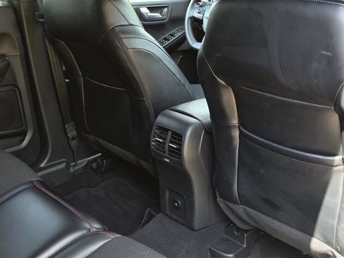 Used 2025 Ford Escape ST-Line FWD image 39