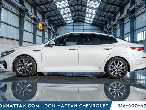 Used 2020 Kia Optima Premium image 2