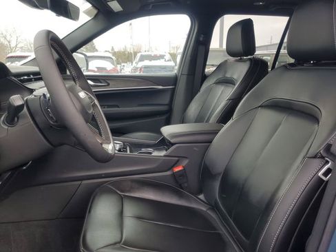 New 2026 Jeep Grand Cherokee Limited w/ Limited Altitude Package AWD/4WD image 10