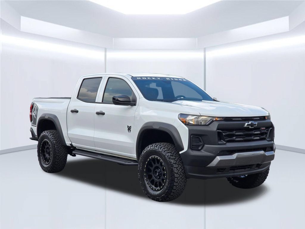 New 2026 Chevrolet Colorado Trail Boss AWD/4WD image 16
