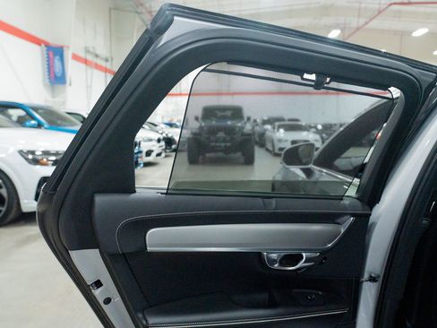 Used 2019 Volvo V90 T5 R-Design w/ Protection Package Premier image 22