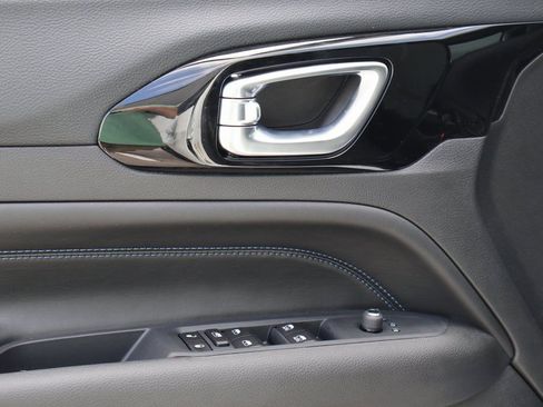 New 2026 Jeep Compass Latitude w/ Quick Order Package 29K image 22