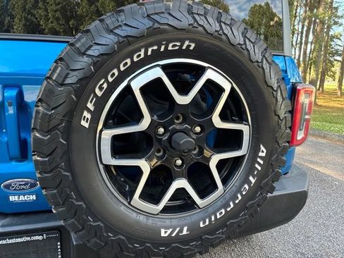 Used 2021 Ford Bronco Outer Banks AWD/4WD image 14