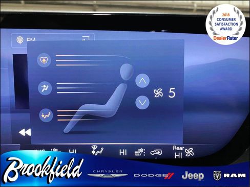 Used 2025 Buick Enclave Preferred image 25