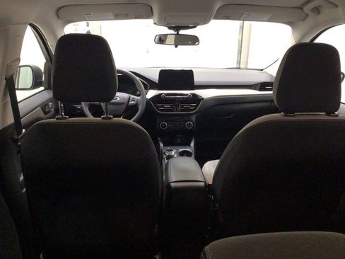 Used 2022 Ford Escape SE image 23