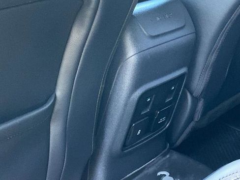 Used 2023 Ford Bronco Wildtrak image 17