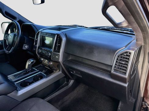 Used 2018 Ford F150 XLT w/ Equipment Group 302A Luxury AWD/4WD image 30