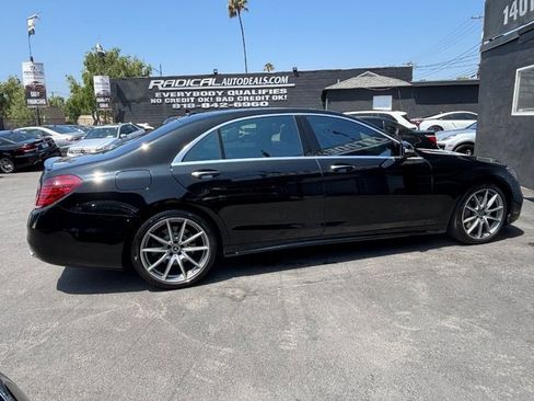 Used 2020 Mercedes-Benz S 560 Sedan image 32