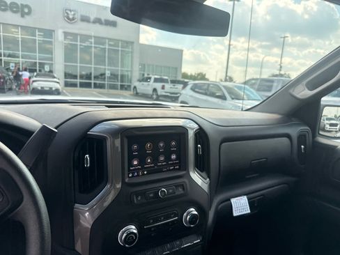 Used 2025 GMC Sierra 1500 Pro w/ Pro Value Package RWD image 4