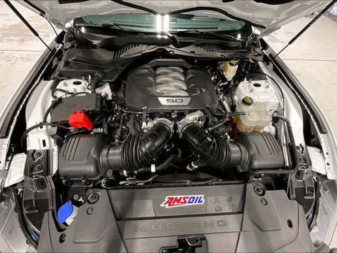 Used 2024 Ford Mustang GT Premium image 12