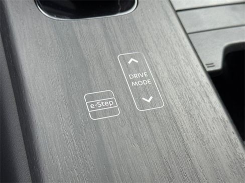 Certified 2023 Nissan Ariya AWD image 29