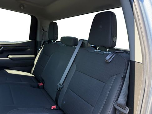 Used 2024 Chevrolet Silverado 1500 LT AWD/4WD image 16
