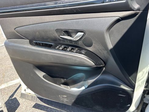Used 2023 Hyundai Tucson Limited image 12