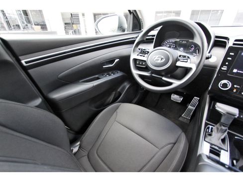 Used 2023 Hyundai Tucson SEL FWD image 9