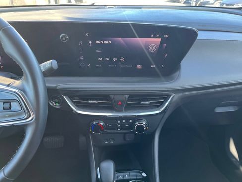 Used 2025 Buick Encore GX Preferred FWD image 17