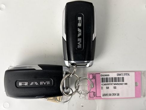 Used 2022 RAM 1500 Laramie AWD/4WD image 21