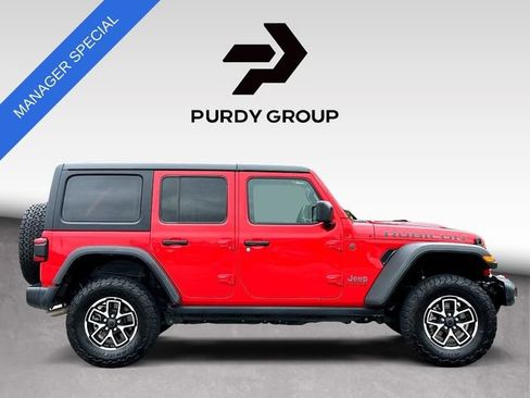 Used 2025 Jeep Wrangler Unlimited Rubicon AWD/4WD image 9