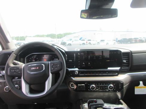 New 2026 GMC Sierra 1500 SLT w/ SLT Premium Plus Package AWD/4WD image 17