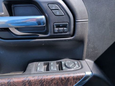 Used 2022 GMC Sierra 1500 Denali AWD/4WD image 14