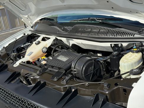 Used 2013 Chevrolet Express 2500 image 18