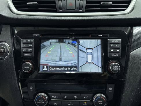 Used 2015 Nissan Rogue SL w/ SL Premium Package image 26