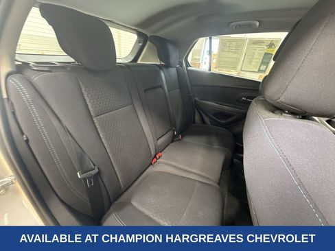 Used 2016 Chevrolet Trax LS AWD/4WD image 35