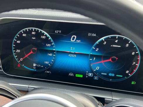 Used 2023 Mercedes-Benz GLS 580 4MATIC image 28