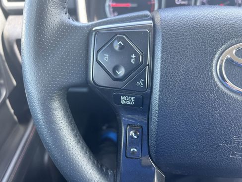 Used 2024 Toyota 4Runner TRD Off-Road image 19