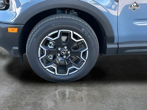 New 2025 Ford Bronco Sport Outer Banks w/ Outer Banks Tech Package+ AWD/4WD image 39