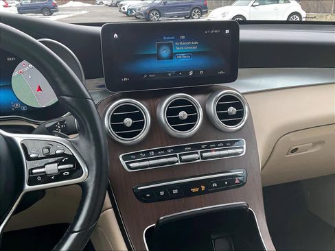 Used 2022 Mercedes-Benz GLC 300 GLC 300 image 18