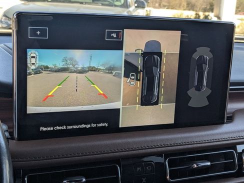 Used 2022 Lincoln Nautilus Reserve w/ Equipment Group 201A image 16