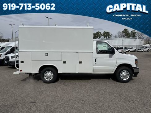 New 2025 Ford E-350 and Econoline 350 Super Duty w/ Power Equipment Group image 9